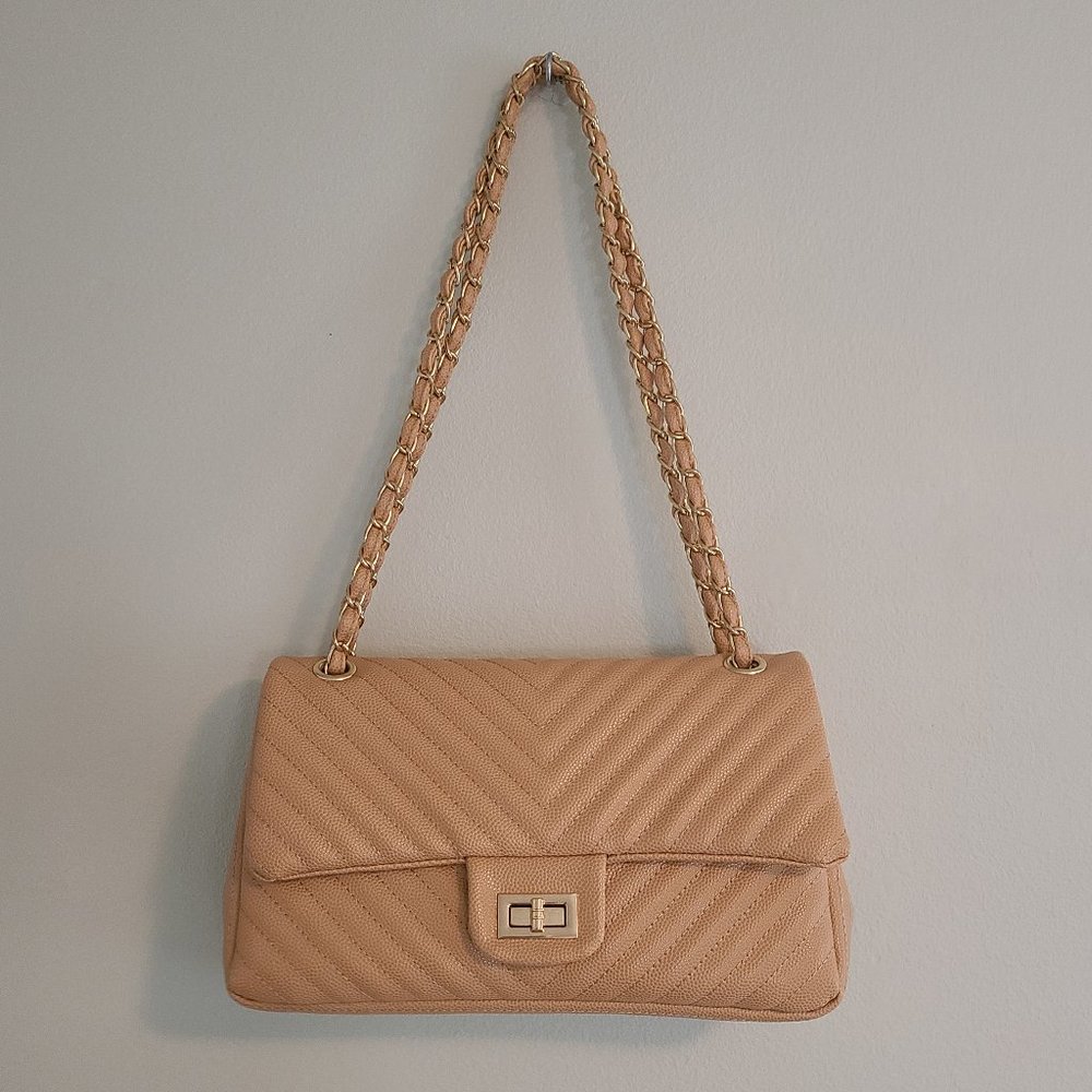 Beige, Quilted, Shoulder Convertible Strap Crossbody/Handbag w/ Gold Chain Purse